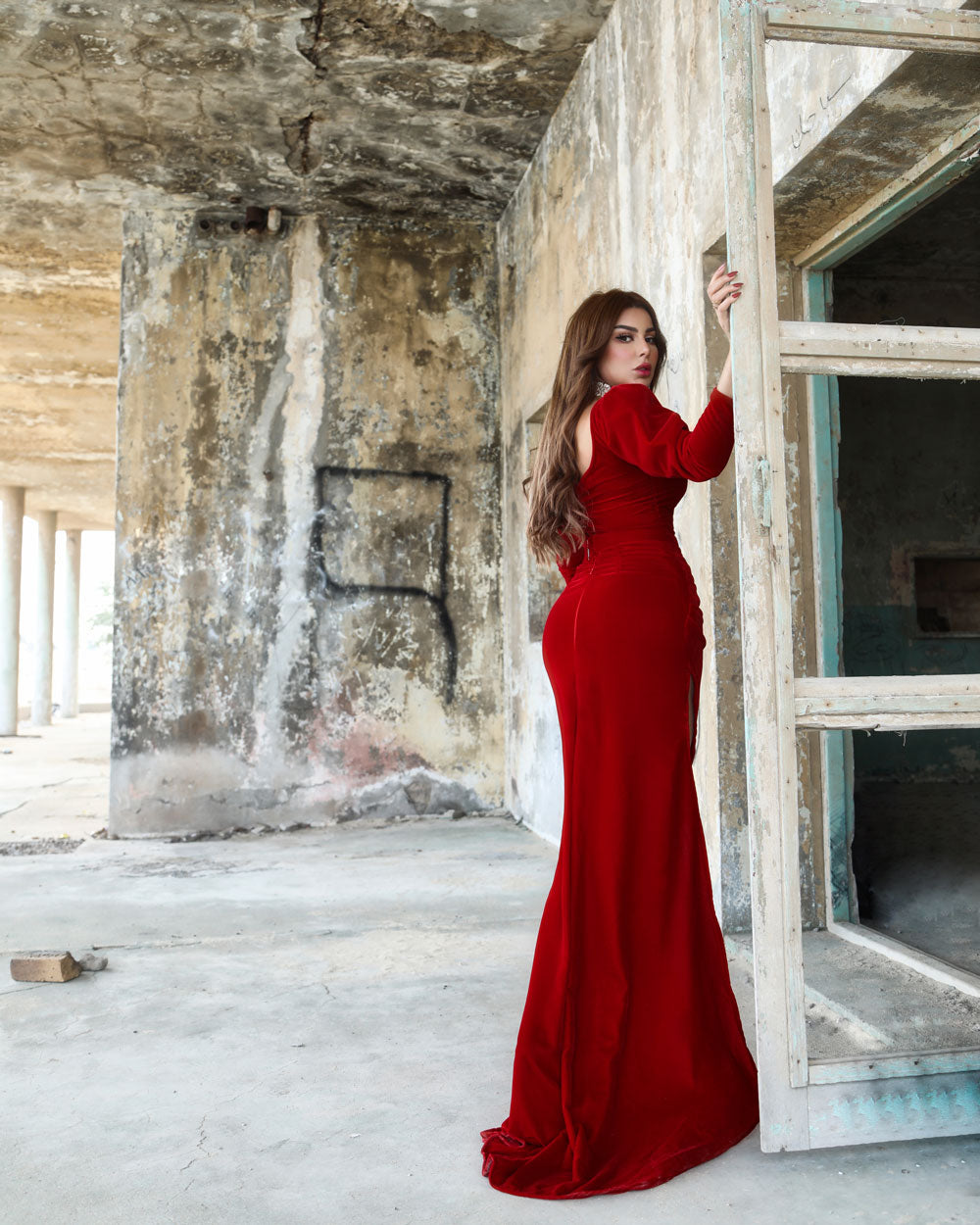 Lady in Red Velvet Dress - CHADAN